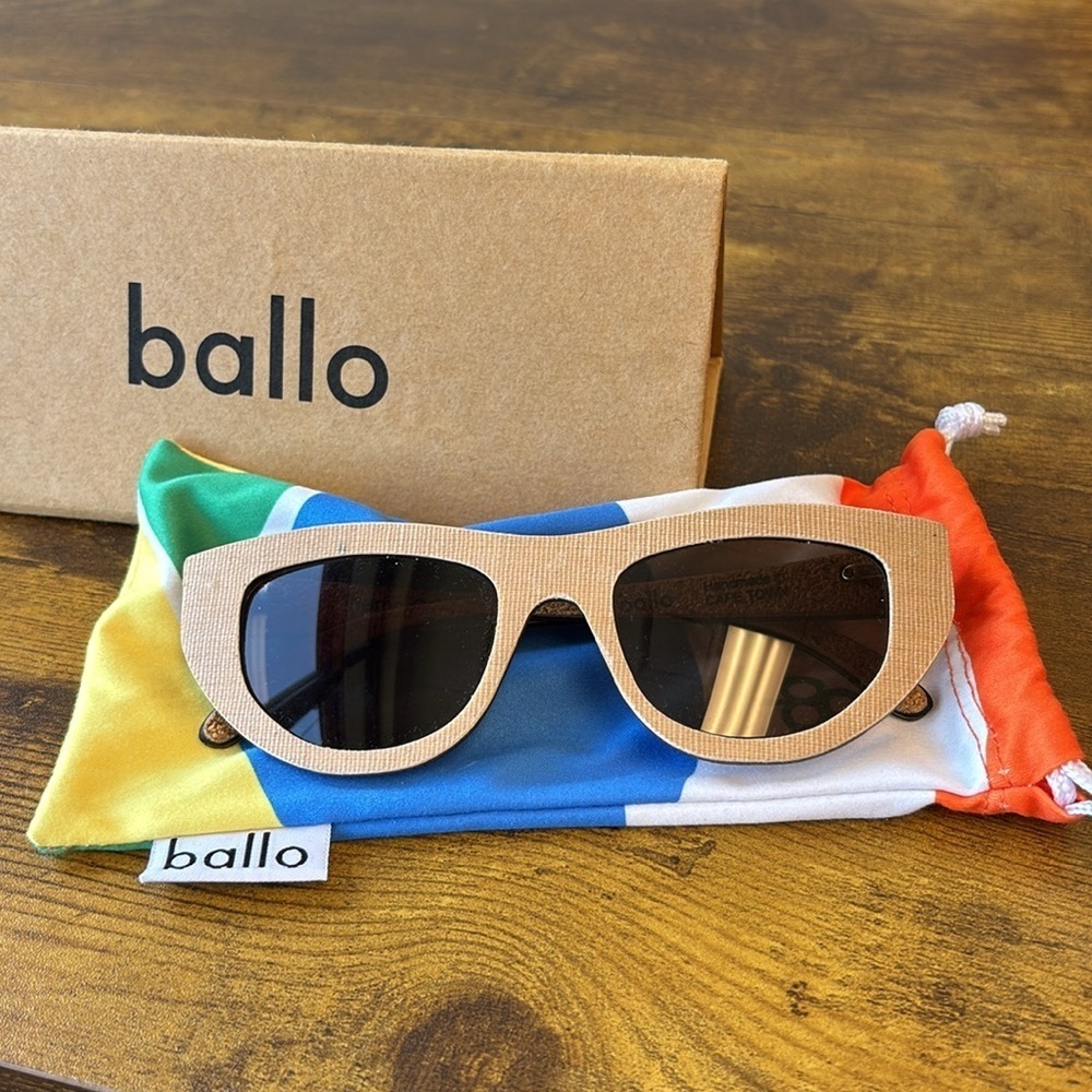 Ballo Rae Sunglasses NWT cork hemp cosmo